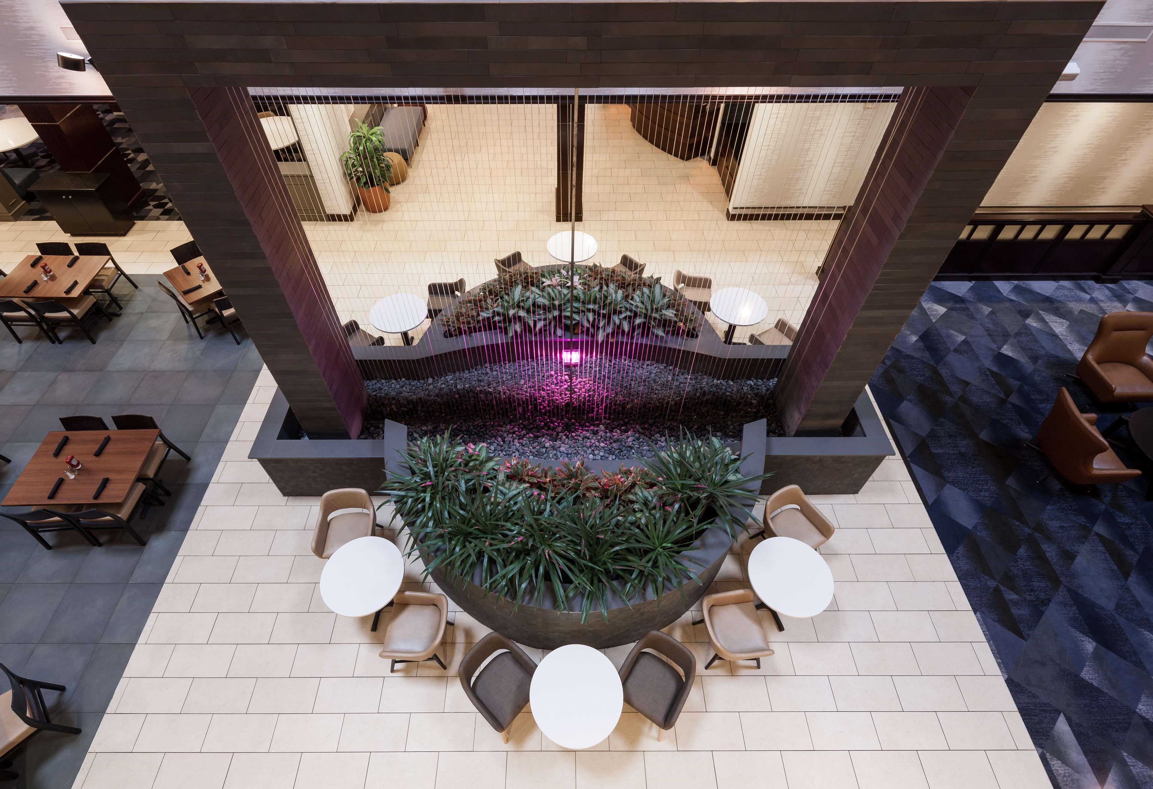 Embassy Suites By Hilton Tampa Brandon Heartland Экстерьер фото