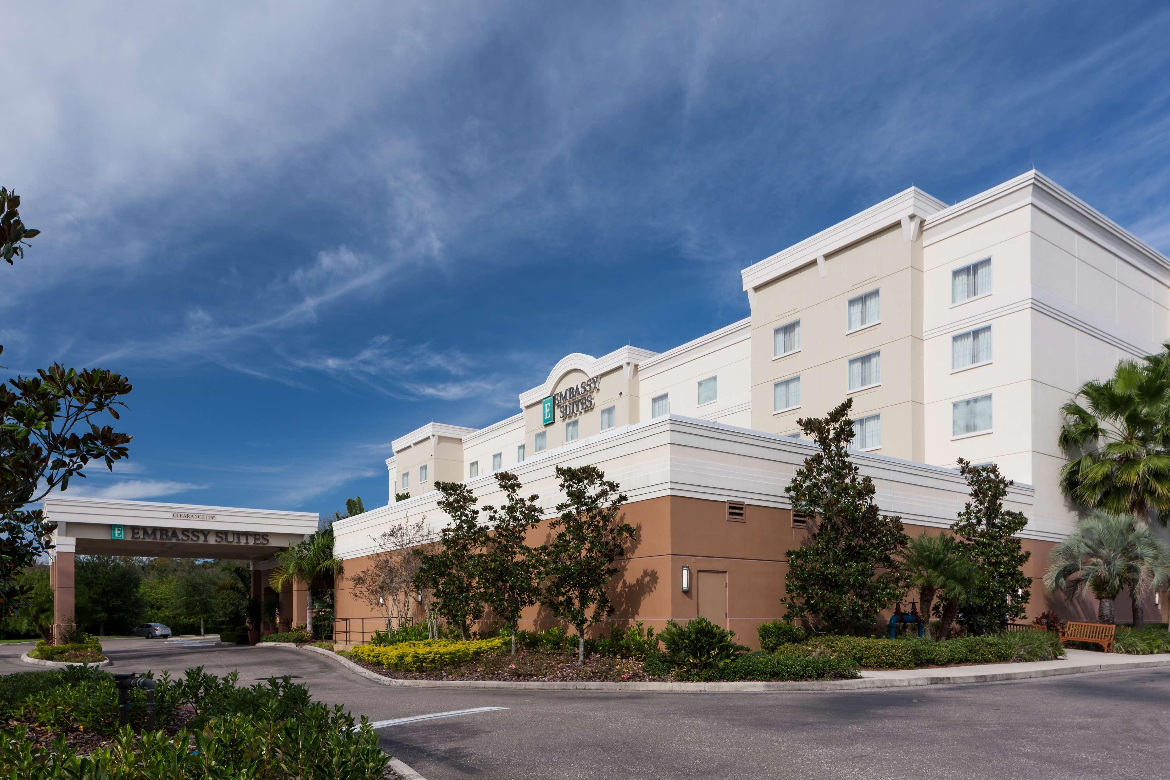 Embassy Suites By Hilton Tampa Brandon Heartland Экстерьер фото