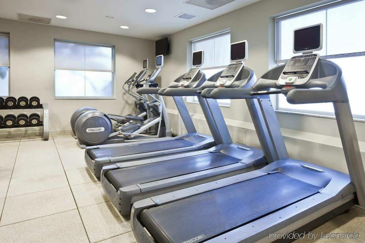 Embassy Suites By Hilton Tampa Brandon Heartland Экстерьер фото